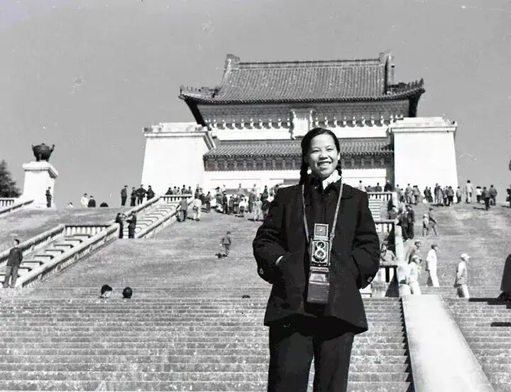 新中國第一批女攝影記者曉莊去世，享年94歲