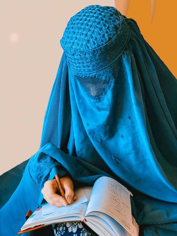 阿富汗永久禁止女性讀中學大學？220萬女孩恐變文盲，偷著學被逮會受罰？