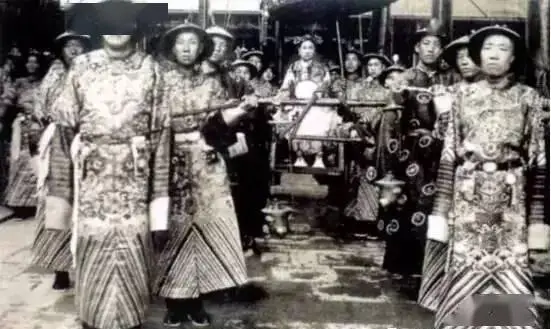 慈禧太后“真實照片”被美國博物館收藏至今，這才是她真正的樣子
