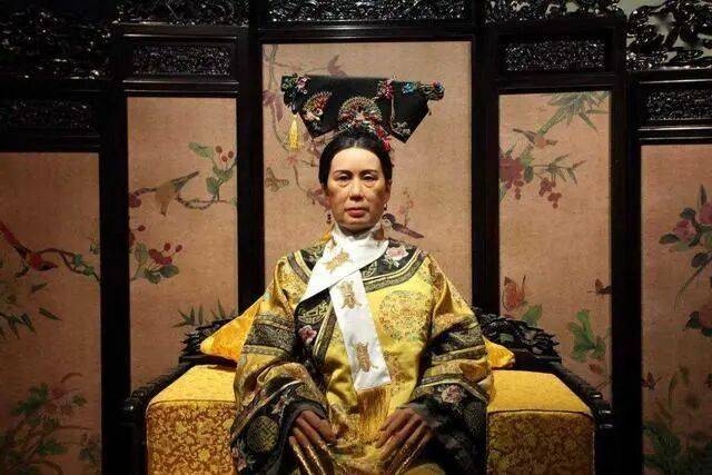 慈禧太后“真實照片”被美國博物館收藏至今，這才是她真正的樣子