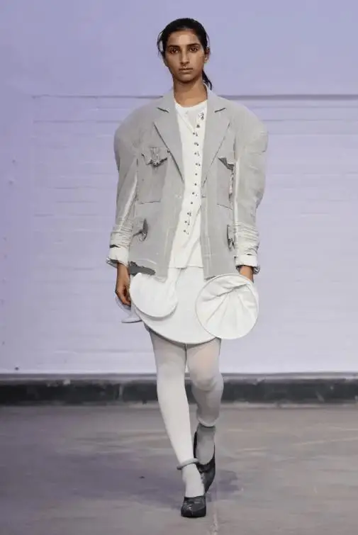 服裝畢業設計釋出 | 2026中央聖馬丁藝術與設計學院-研究生服裝畢業秀！